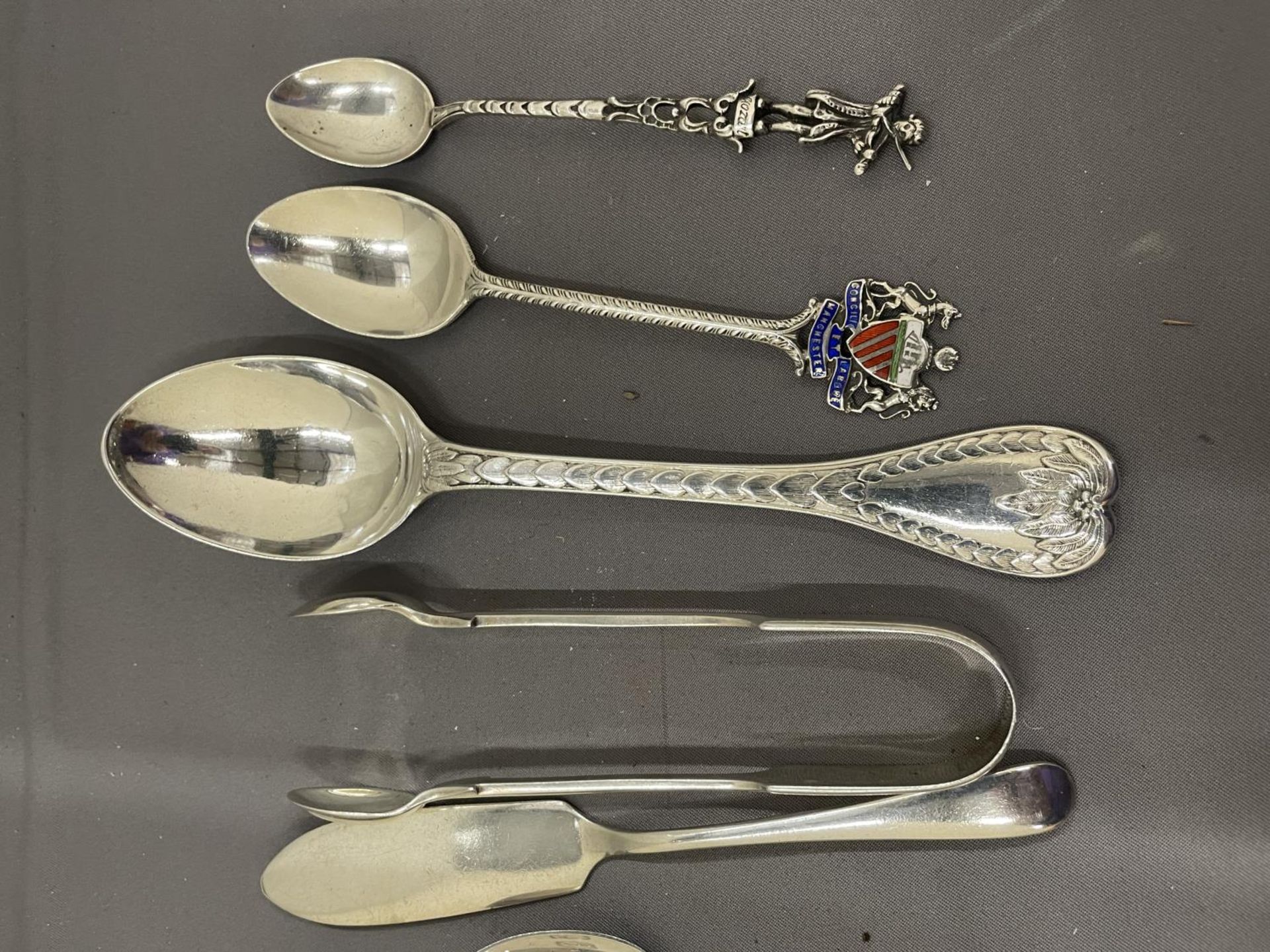 TEN PIECES OF VARIOUS MARKED SILVER ITEMS TO INCLUDE NIPS, FORKS, SPOONS AND KNIVES - Image 3 of 8