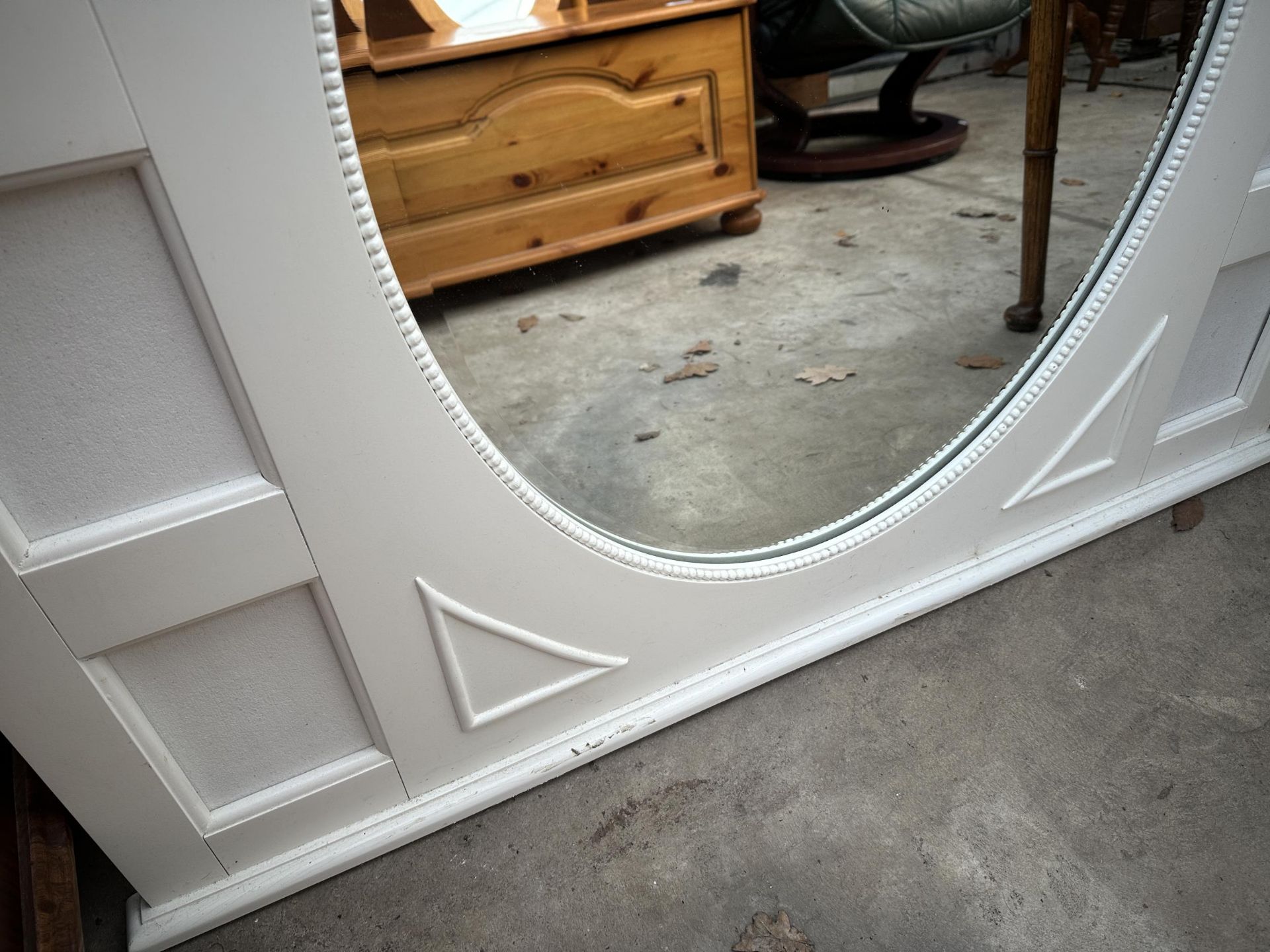 A HOLLAND HOUSE WHITE OVER MANTLE MIRROR - 44" X 33" - Image 3 of 3