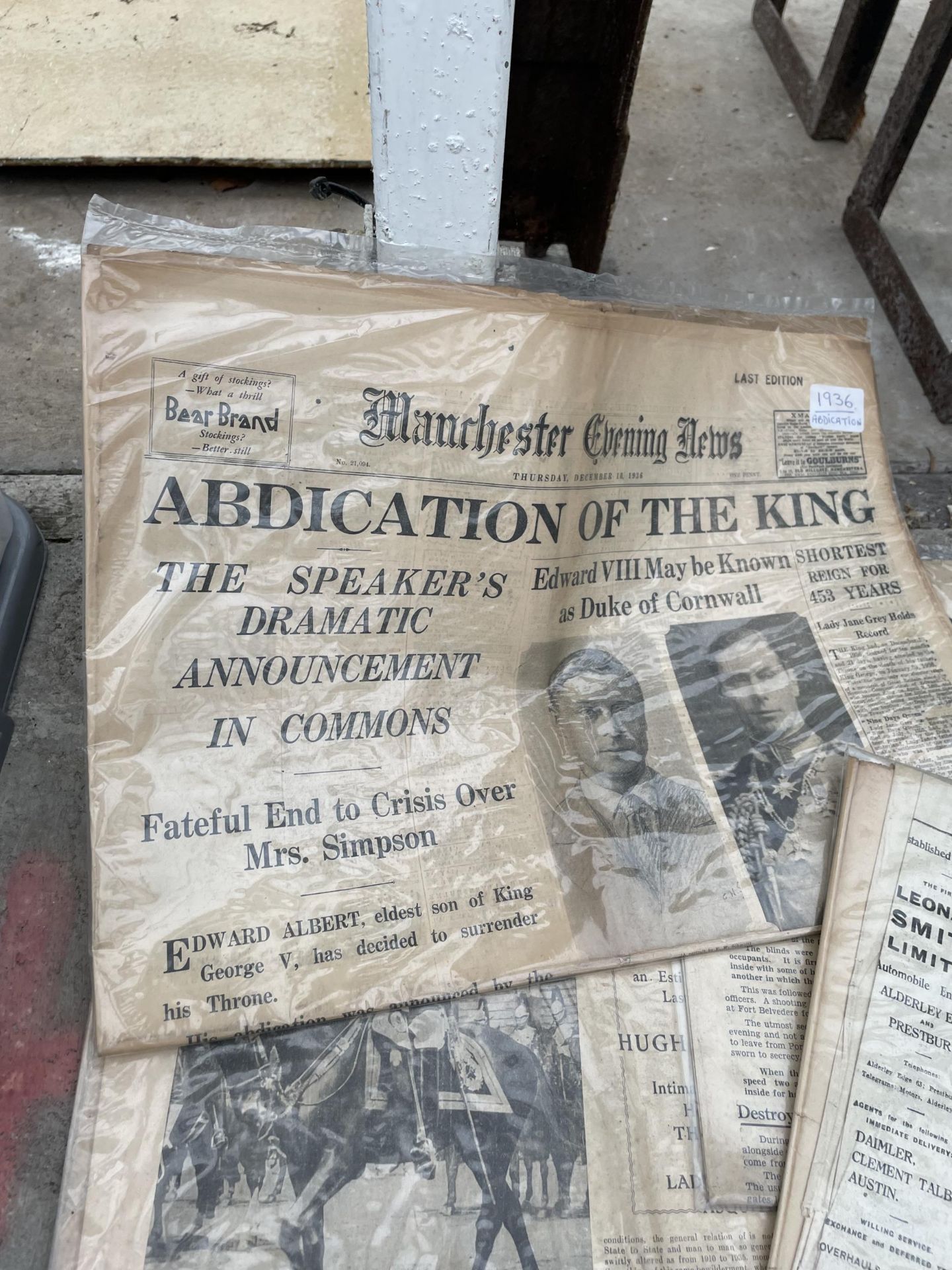 AN ASSORTMENT OF VINTAGE NEWSPAPERS - Image 3 of 5