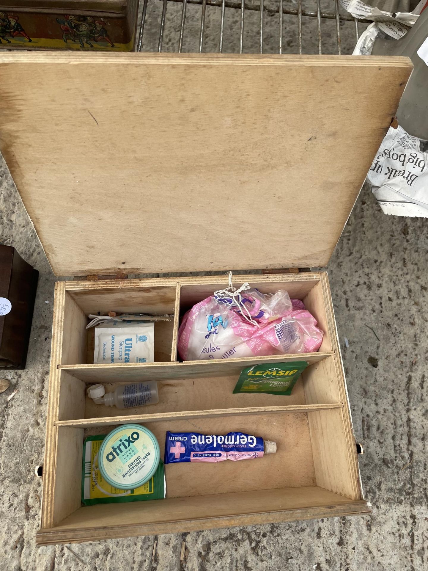 A VINTAGE WOODEN CASED FIRST AID KIT - Image 2 of 2