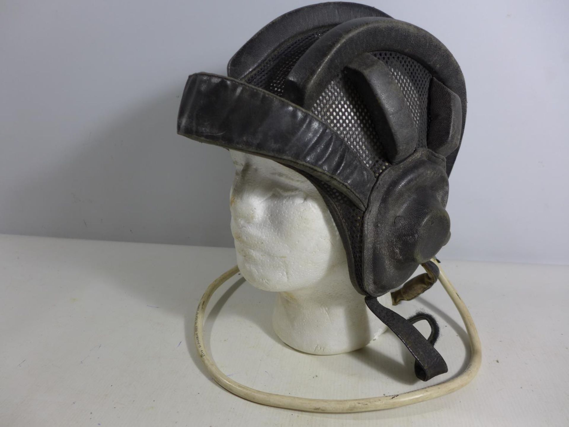 A MID TO LATE 20TH CENTURY LEATHER HELMET