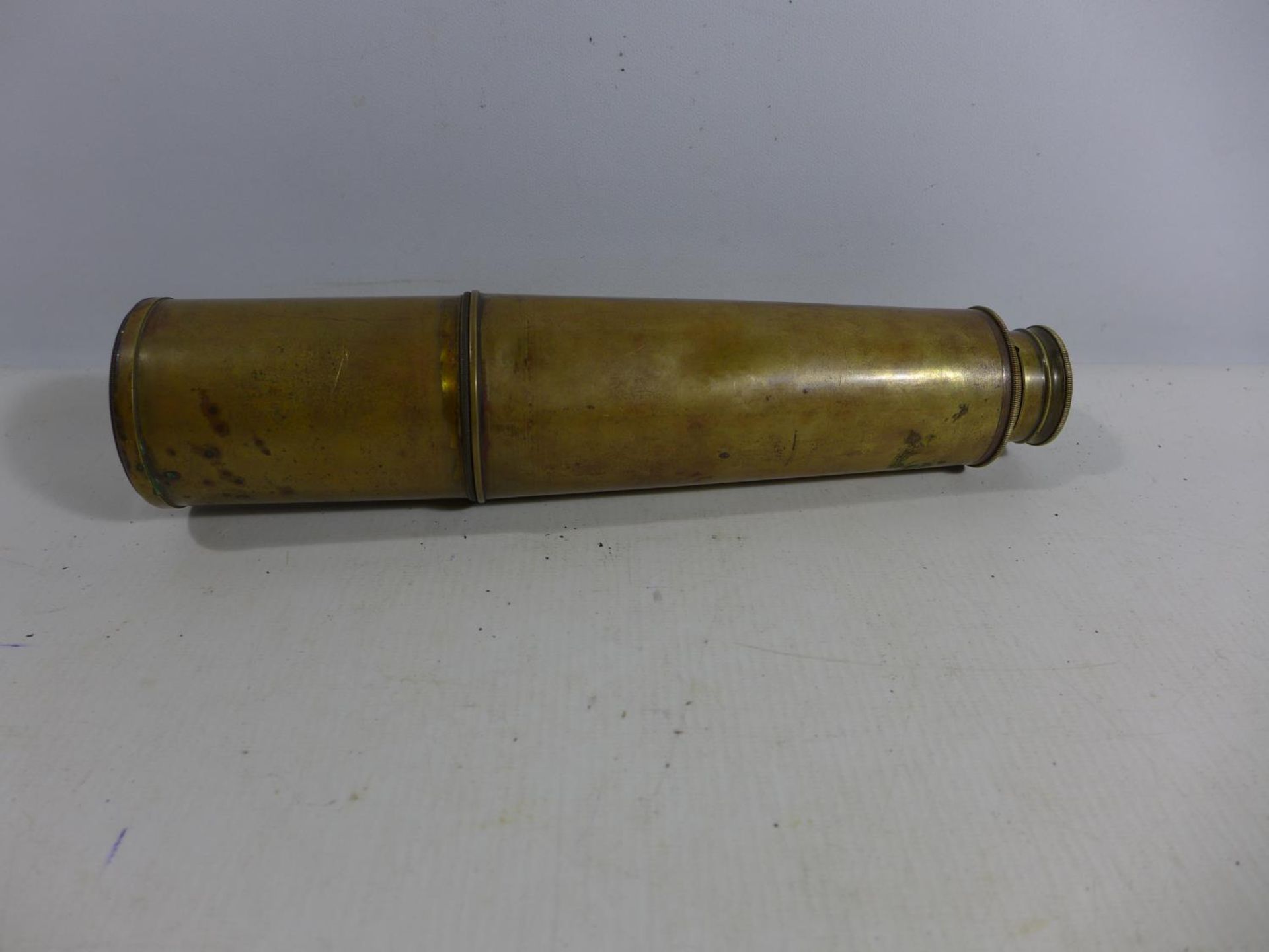 A WORLD WAR I / EARLY 20TH CENTURY 22/100 SPOTTER THREE DRAW TELESCOPE BY J.H. STEWARD, LONDON, - Image 4 of 4