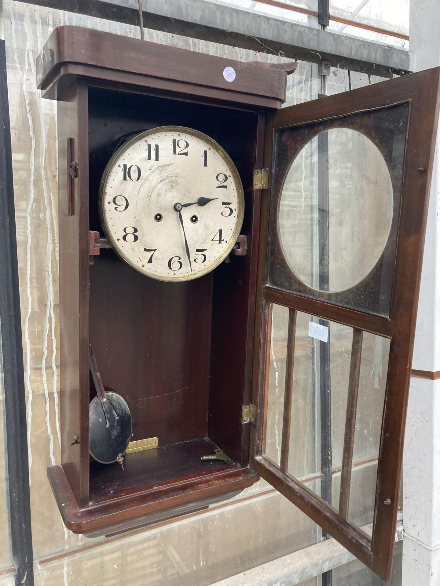 A VINTAGE MAHOGANY CASED CHIMING WALL CLOCK - Image 3 of 4