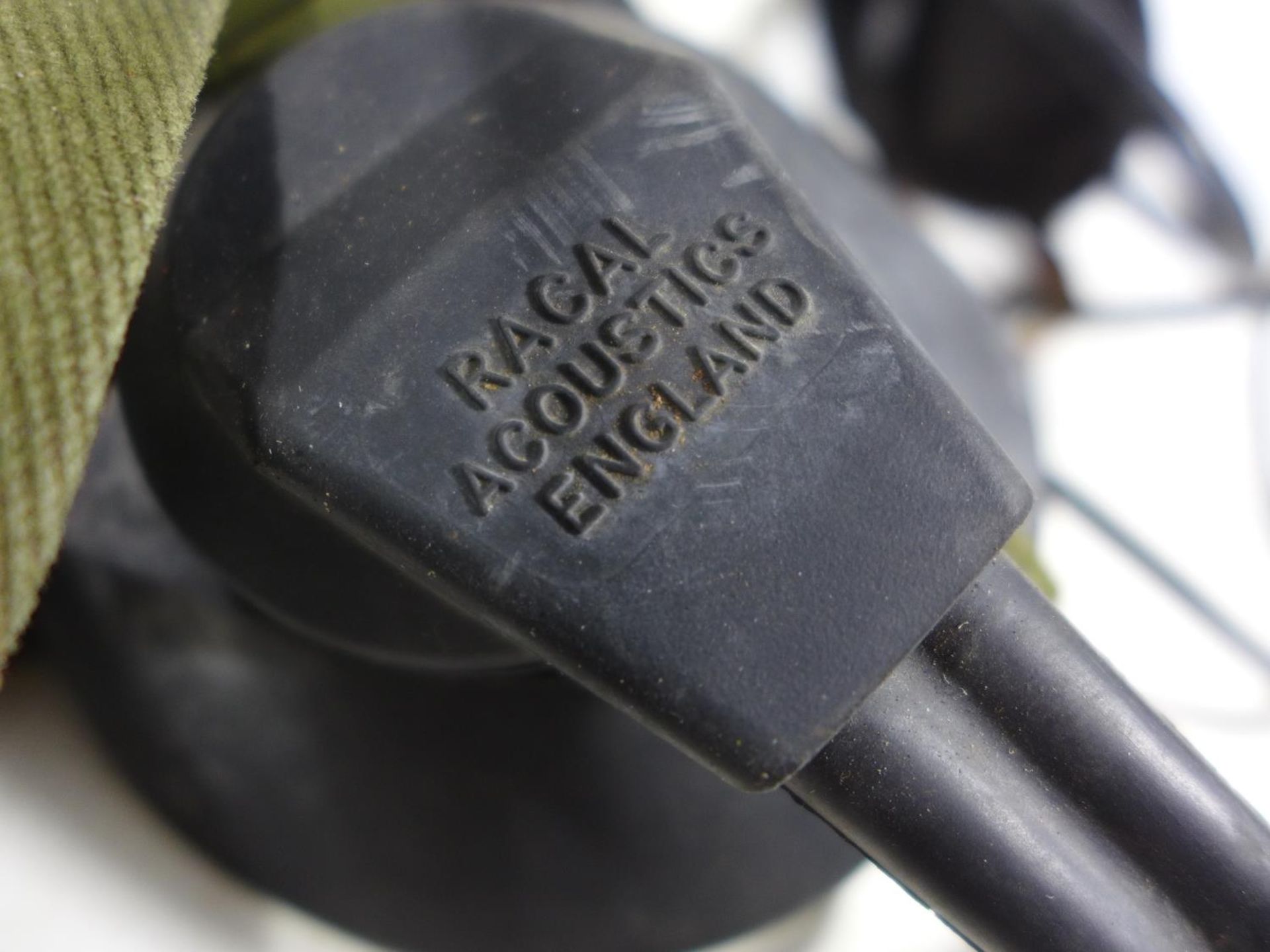 A MID 20TH CENTURY FLYING HELMET - Image 4 of 5