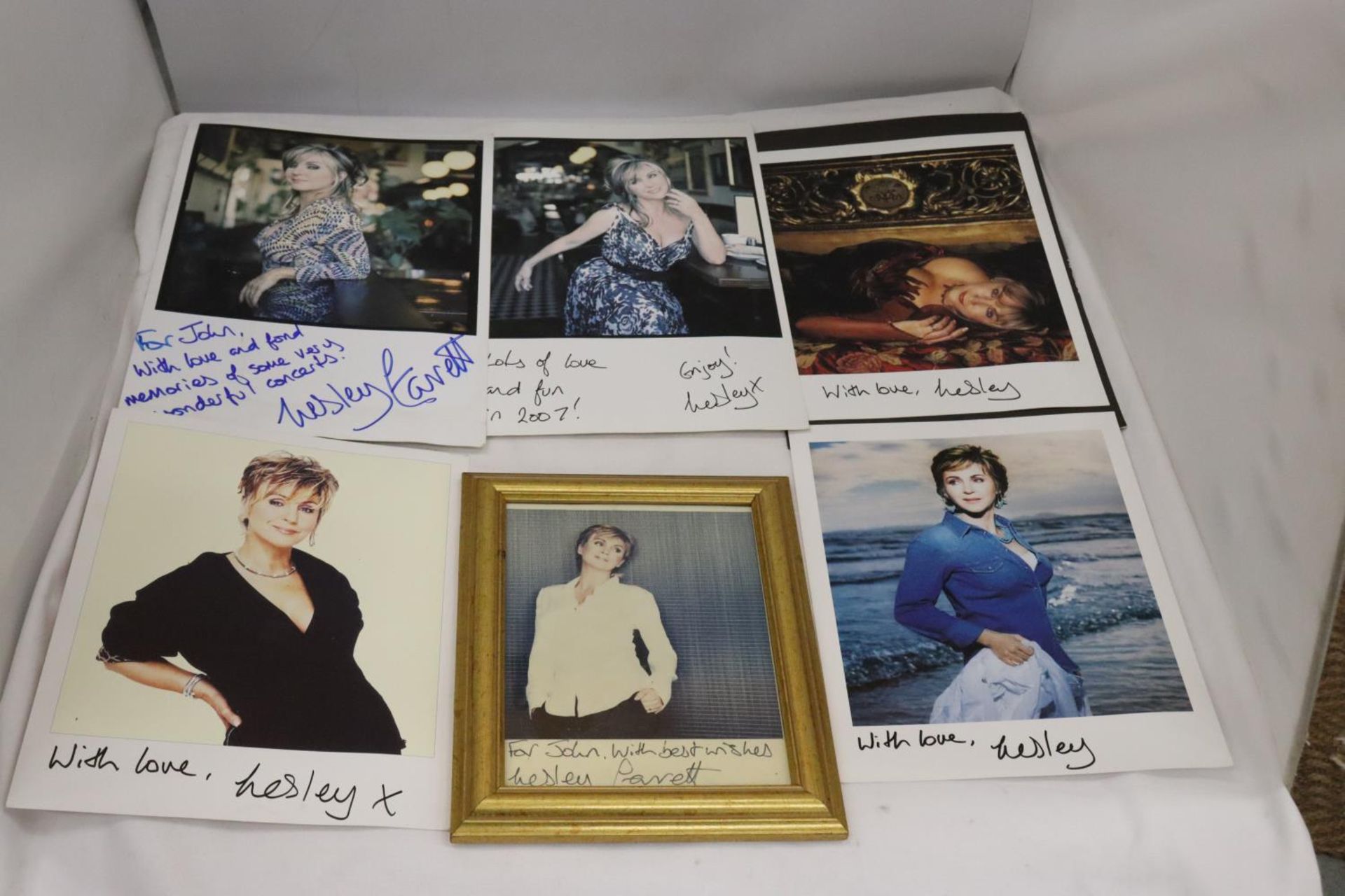 A COLLECTION OF LESLEY GARRETT SIGNED PHOTOS, ONE FRAMED
