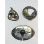 THREE ITEMS OF CELTIC JEWELLERY TO INCLUDE TWO BROOCHES AND A PENDANT