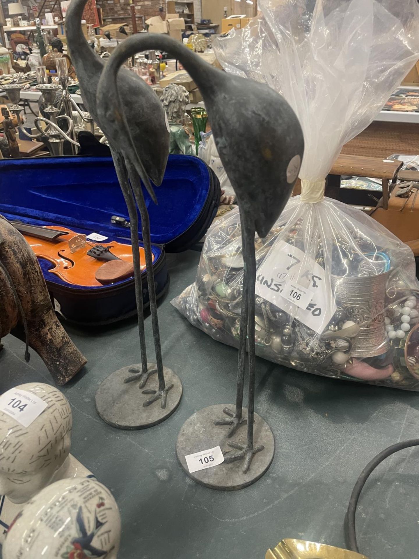 A TALL PAIR OF METAL STORKS, HEIGHT 54CM - Image 2 of 4