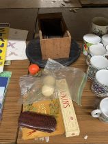 A MIXED LOT TO INCLUDE NEEDLEWORK HOOKS, A MARBLE ROTATING CAKE STAND, SPILLIKINS GAME, ETC