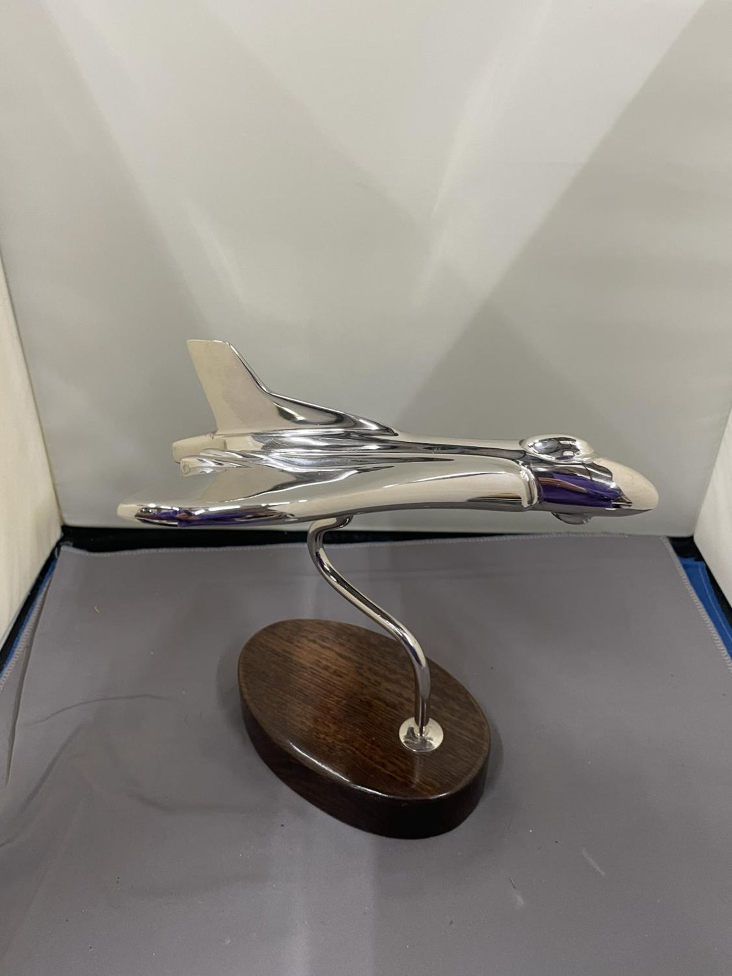 A CHROME VULCAN BOMBER ON A WOODEN BASE - Image 6 of 8