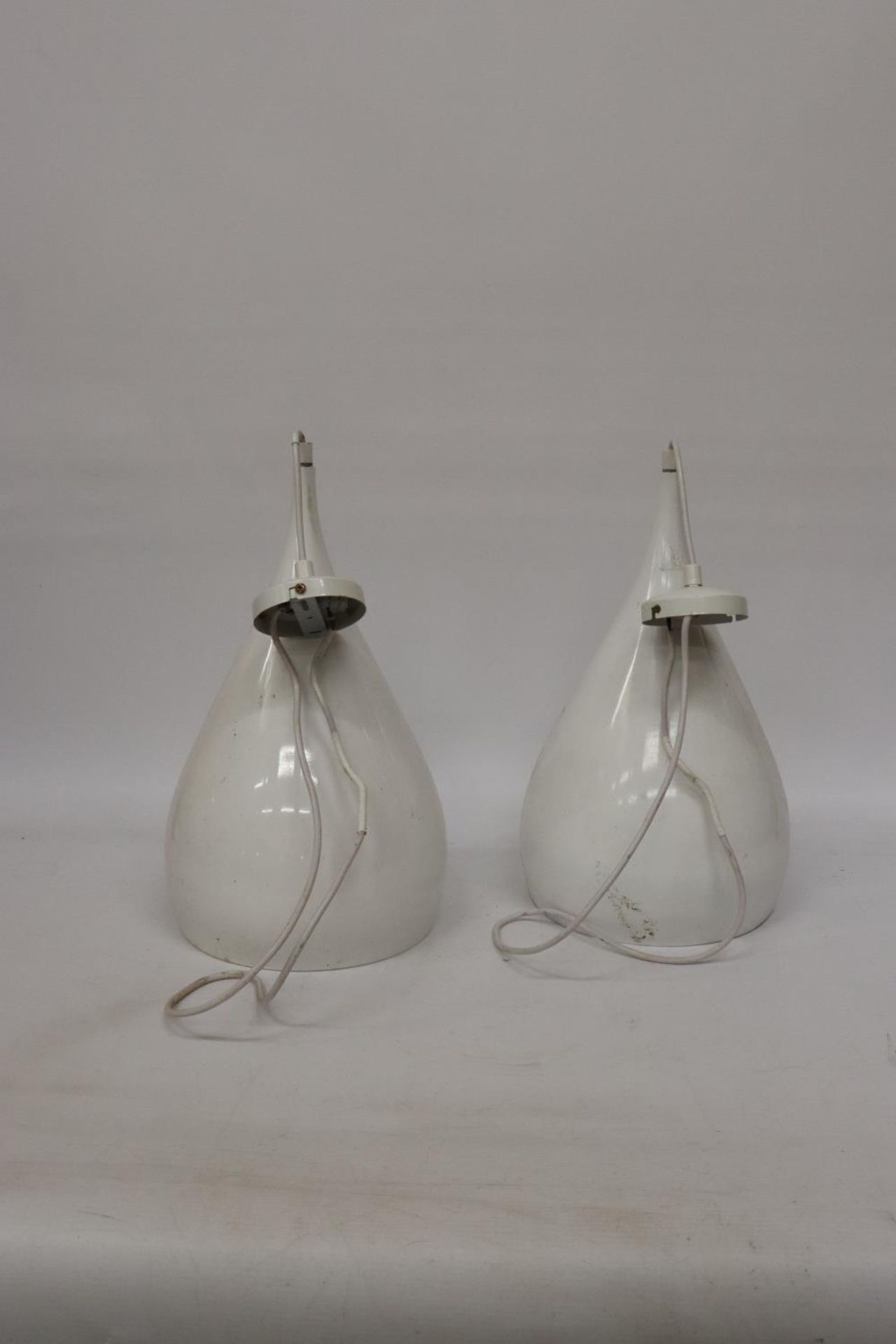 A PAIR OF INDUSTRIAL WHITE, METAL PEARL DROP LIGHTS, HEIGHT 43CM - Image 3 of 6