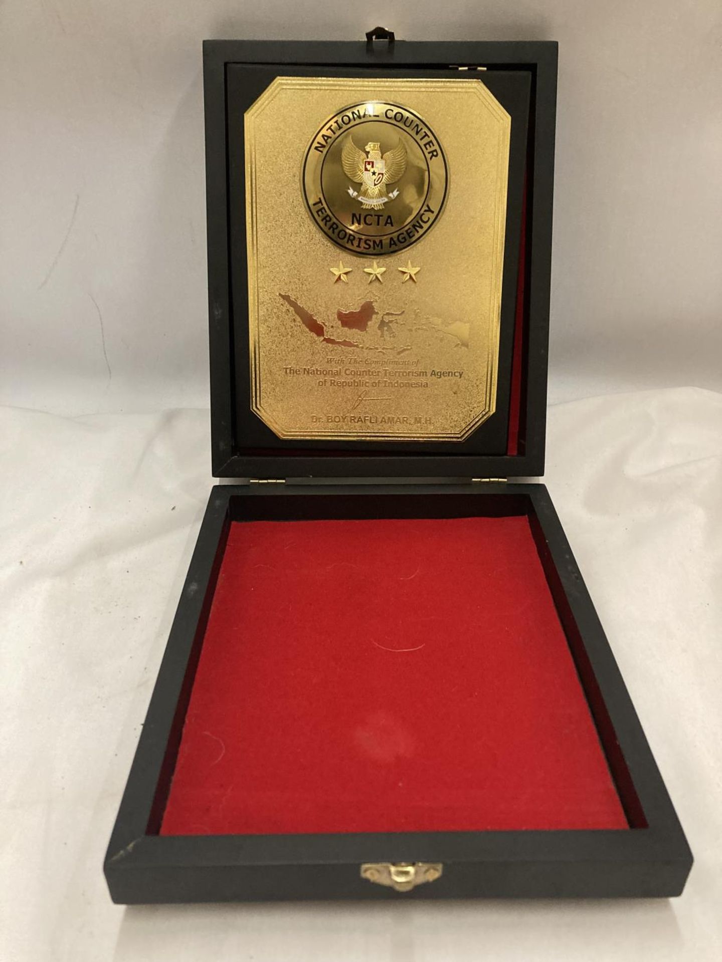 A CASED REPUBLIC OF INDONESIA COUNTER TERRORISM AGENCY AWARD