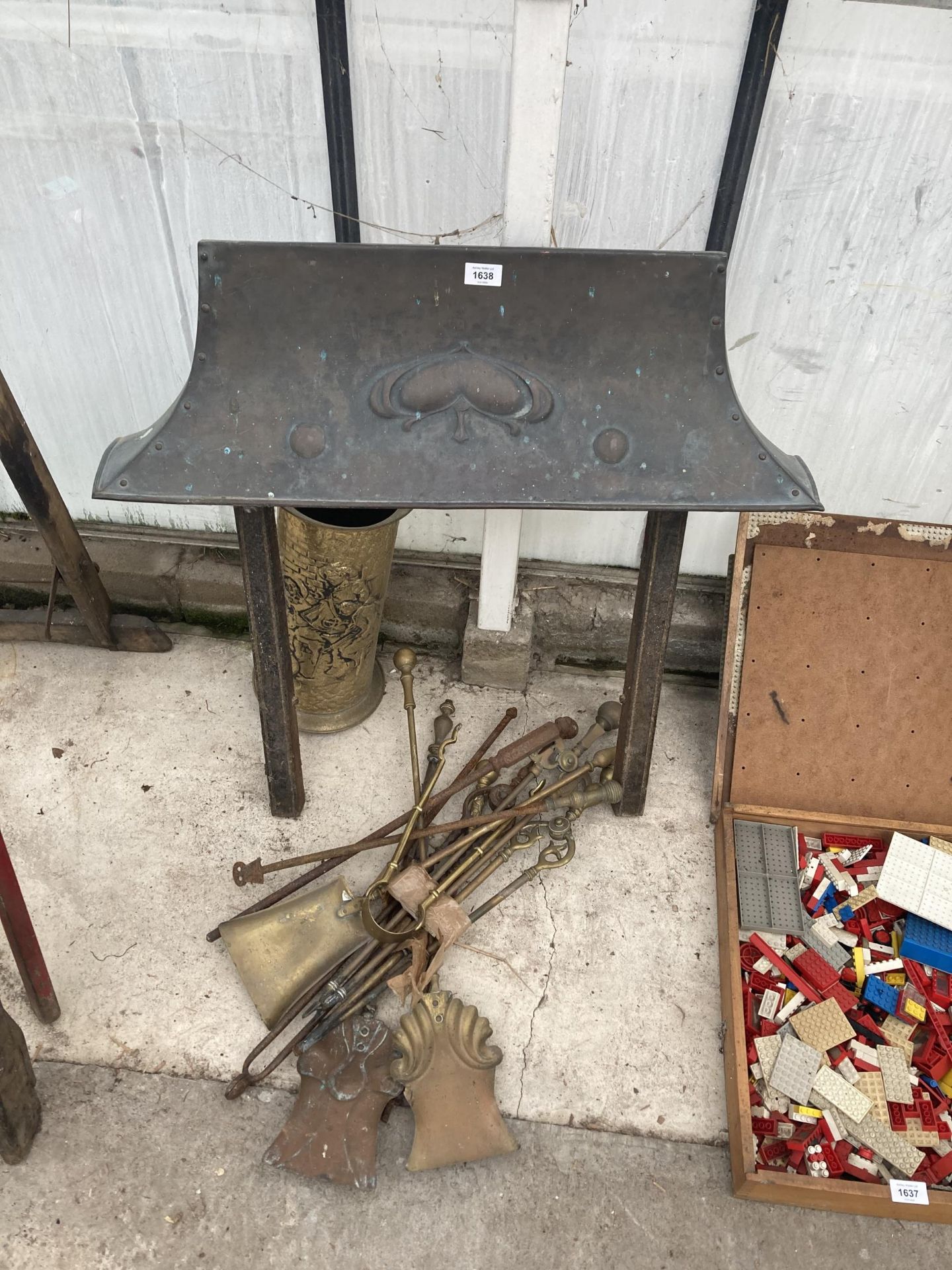 A VINTAGE COPPER FIRE HOOD, BRASS COMPANION ITEMS AND A BRASS STICK STAND ETC