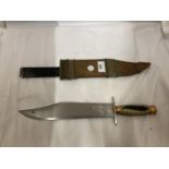 A BOWIE KNIFE AND SCABBARD WITH 26.5CM BLADE