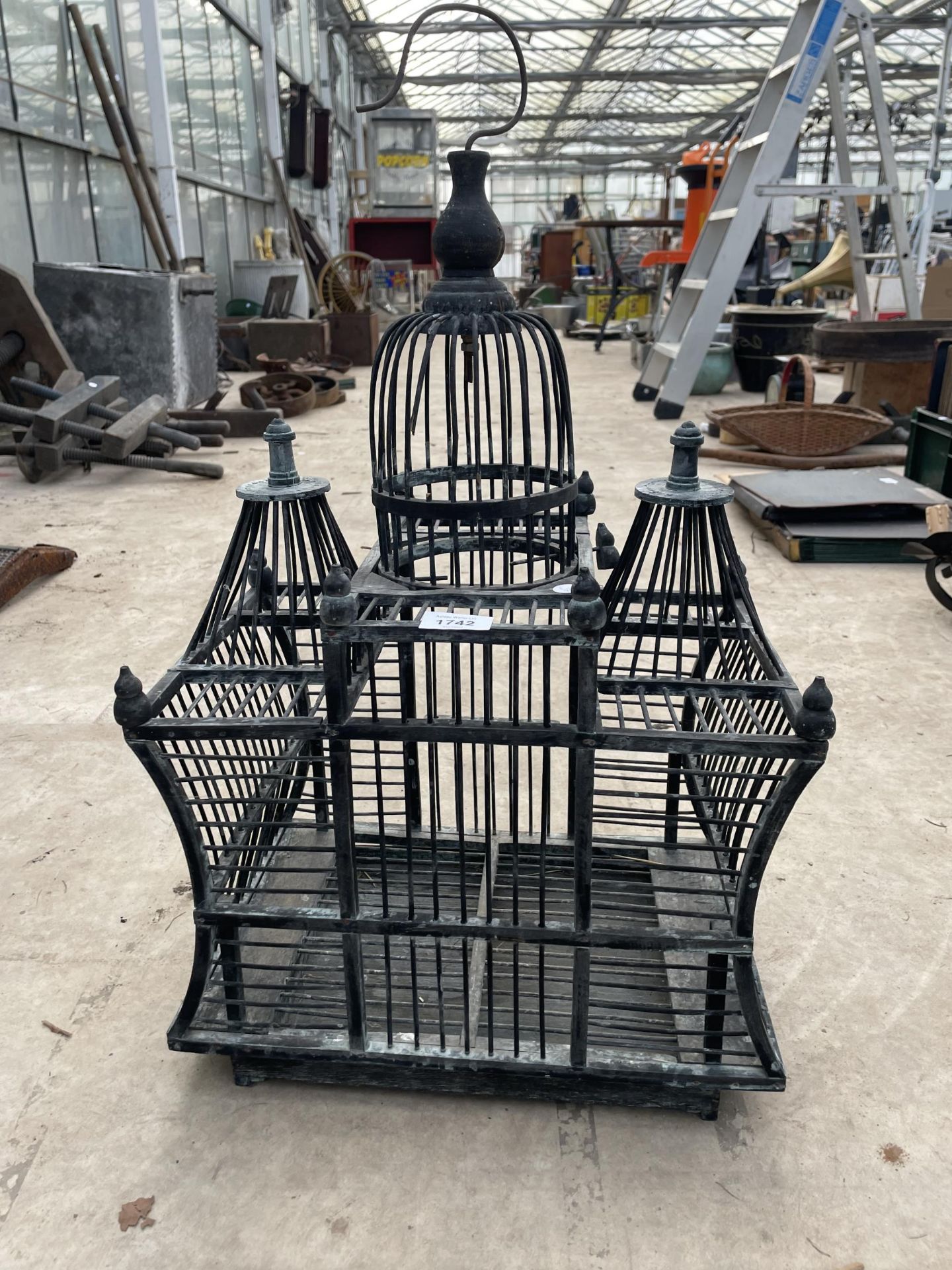 A VINTAGE STYLE DECORATIVE METAL BIRD CAGE - Image 2 of 2