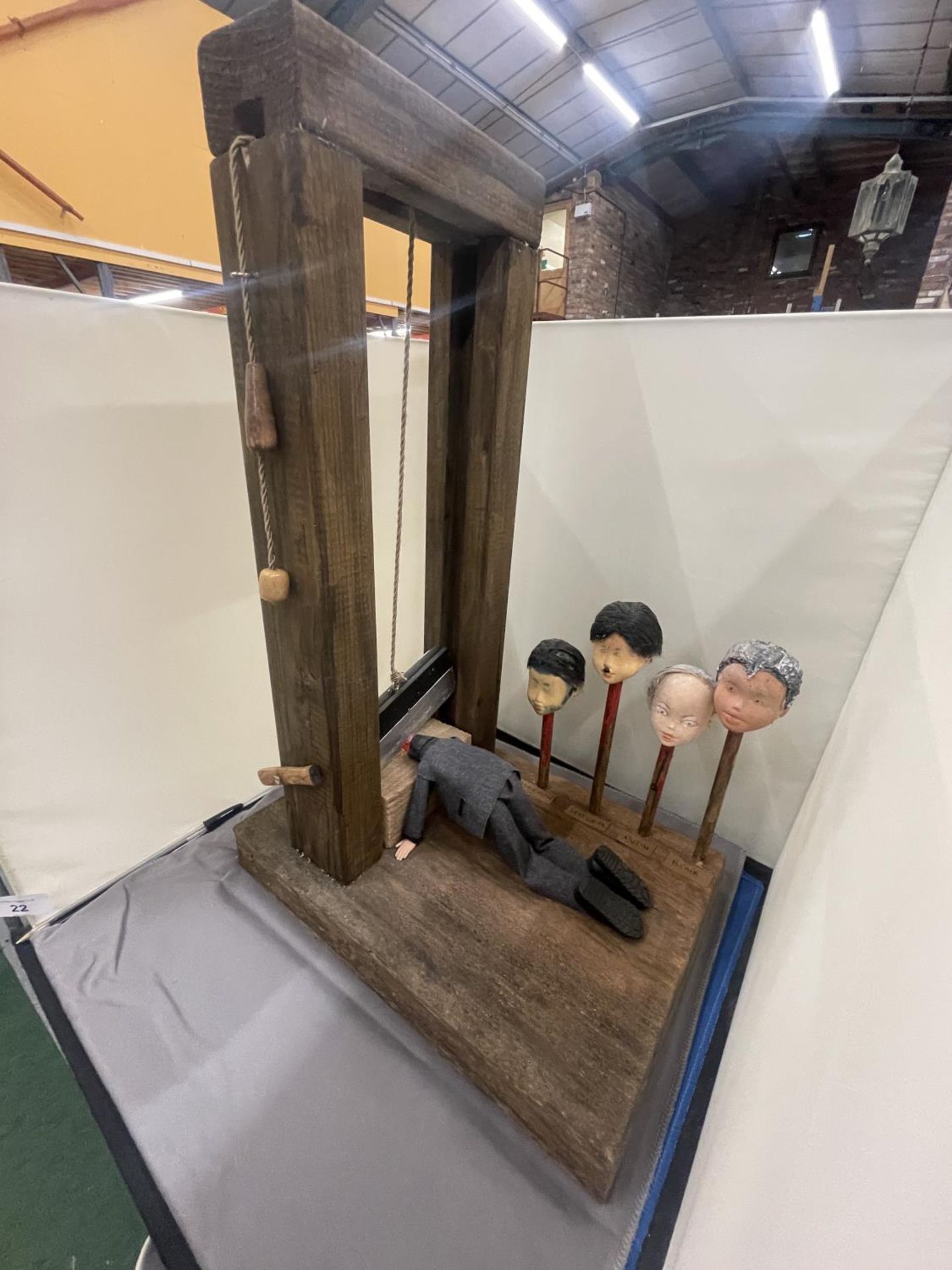 A MODEL OF A GUILLOTINE WITH FOUR VARIOUS HEADS - Image 5 of 8