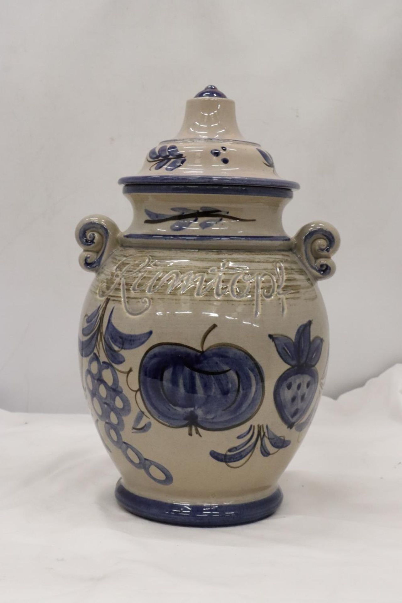 A LARGE STONEWARE RUMTOPF, HEIGHT 37CM