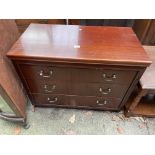 A MODERN MAHOGANY CHEST OF THREE DRAWERS, 32" WIDE