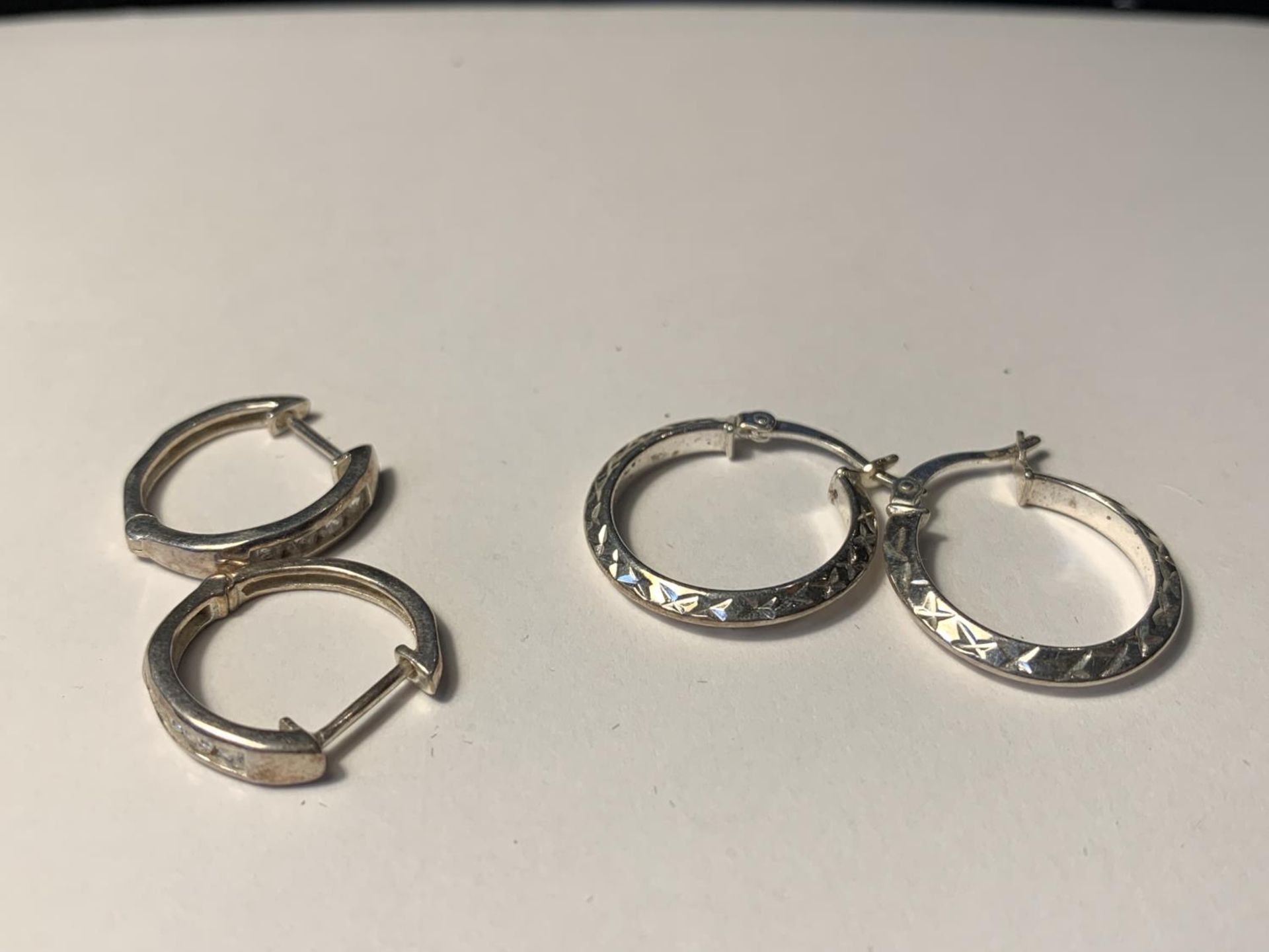 SEVEN PAIRS OF SILVER EARRINGS - Image 2 of 4