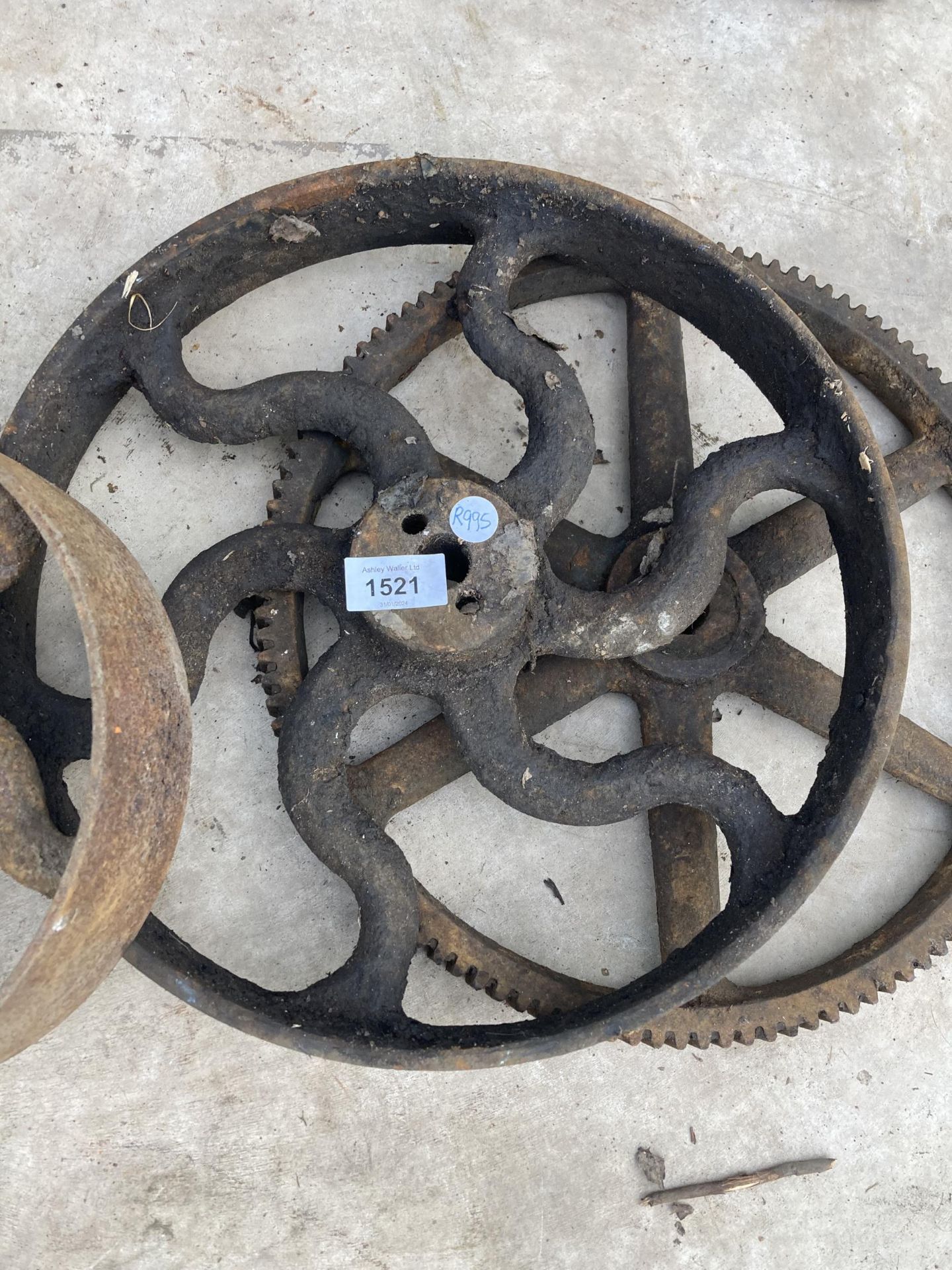 THREE VINTAGE CAST IRON WHEEL COGS - Image 3 of 3