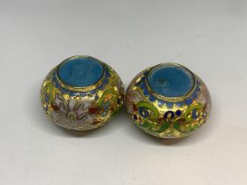 A PAIR OF MINIATURE CLOISONNE VASES