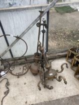 THREE VARIOUS VINTAGE CIELING LIGHT FITTINGS TO INCLUDE A BRASS FOUR BRANCH EXAMPLE AND A COPPER