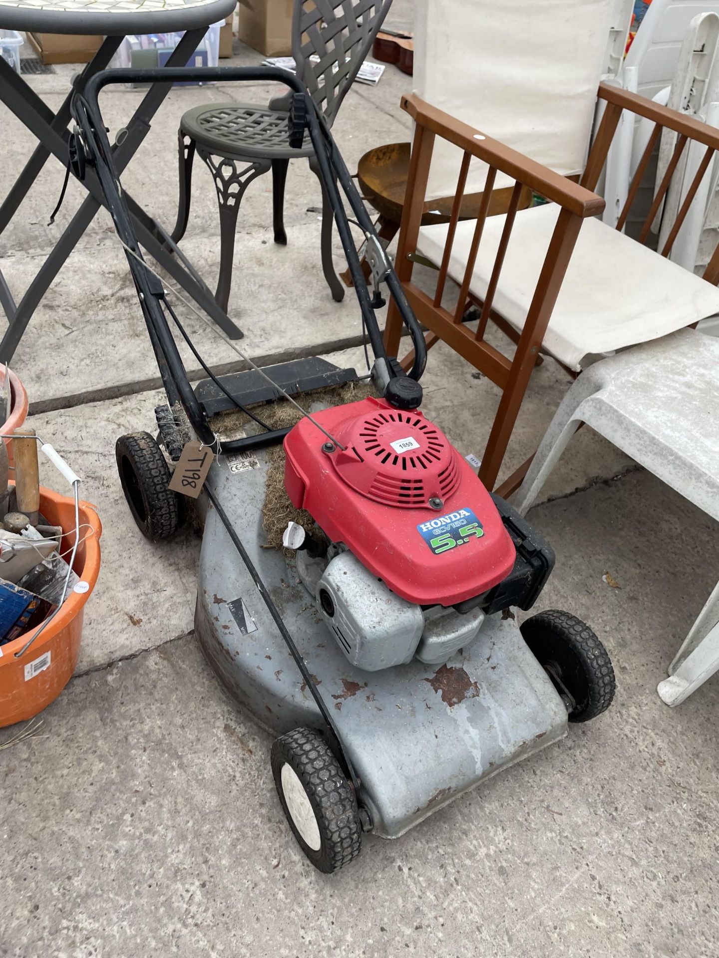 A HONDA GCV160 ROTARY LAWN MOER (A/F HOLE IN THE DECK)