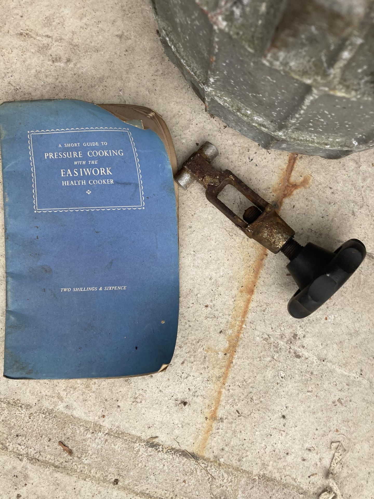 A VINTAGE GALVANISED EASIWORK OF LONDON PRESSURE COOKER - Bild 4 aus 4