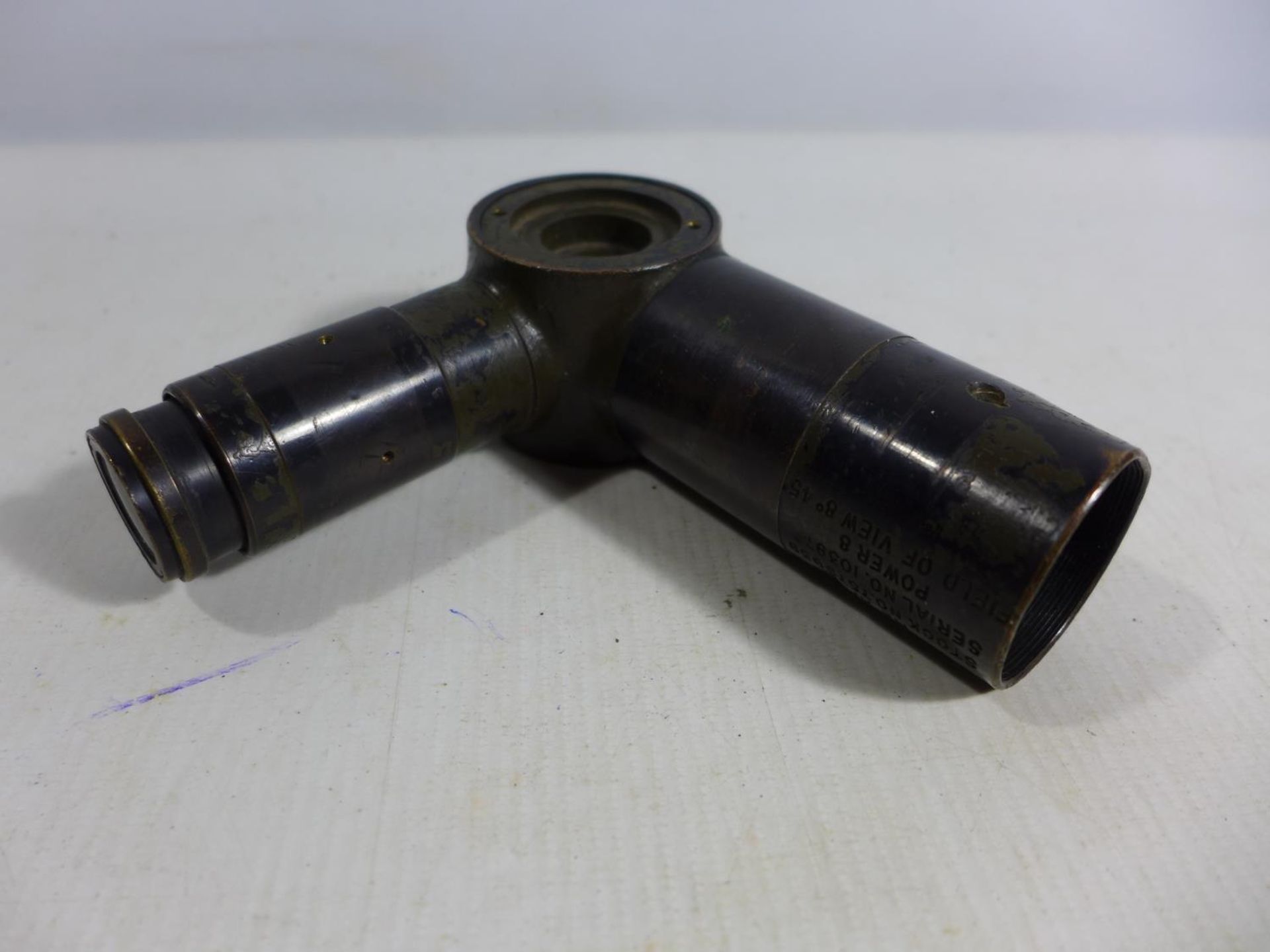 A WORLD WAR II TELESCOPE ELBOW MK2 A1, LENGTH 12.5CM