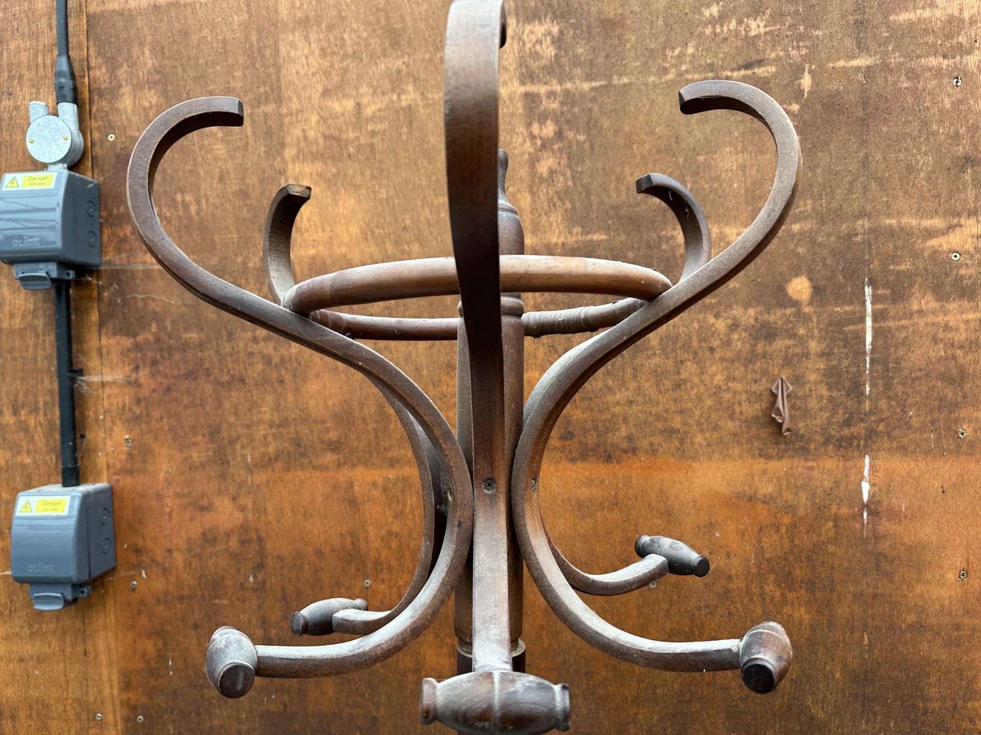 A BENTWOOD COAT STAND WITH TURNED COLUMN - Image 2 of 3