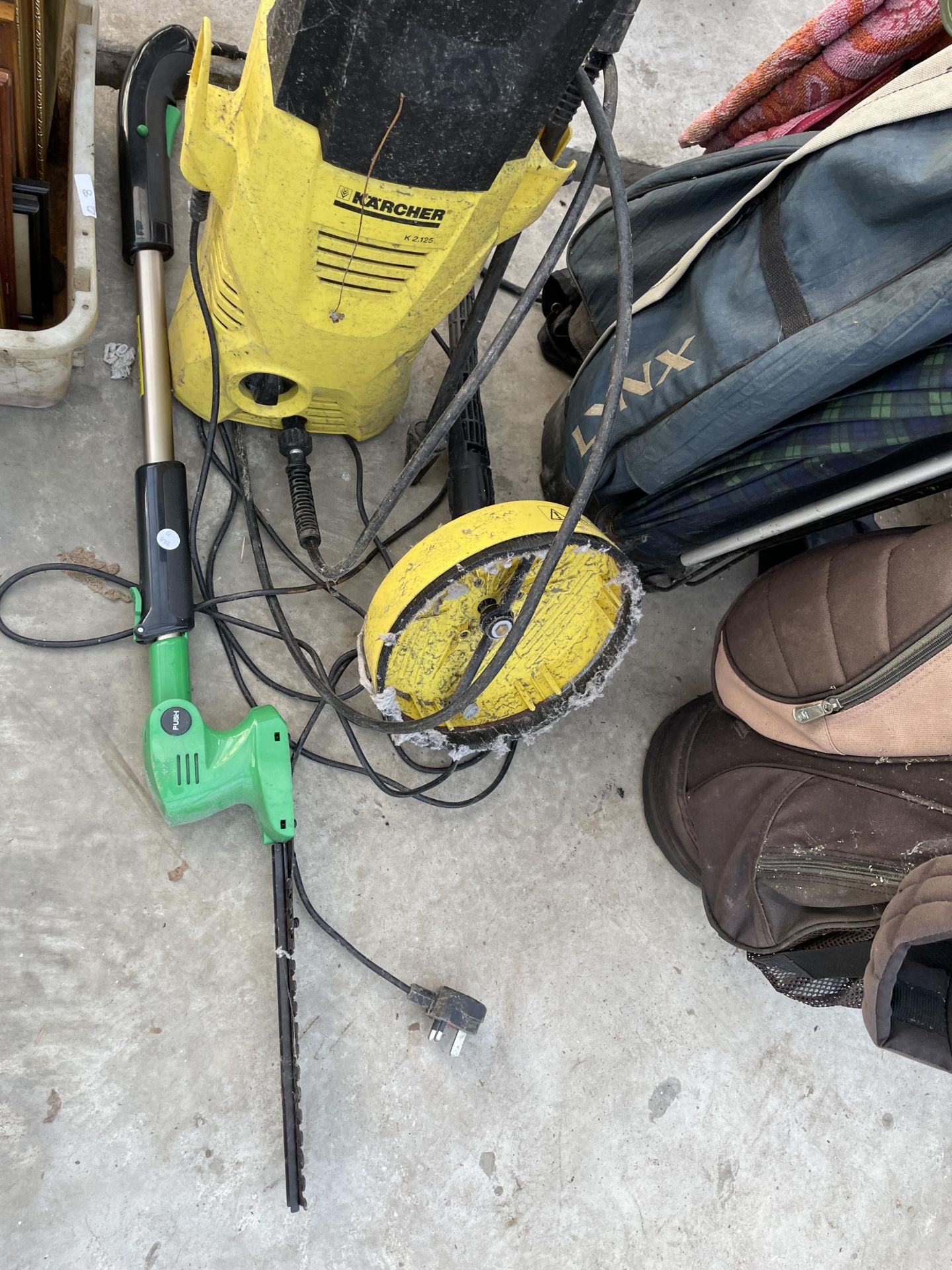 A KARCHER PRESSURE WASHER AND AN ELECTRIC HEDGE TRIMMER - Image 2 of 2