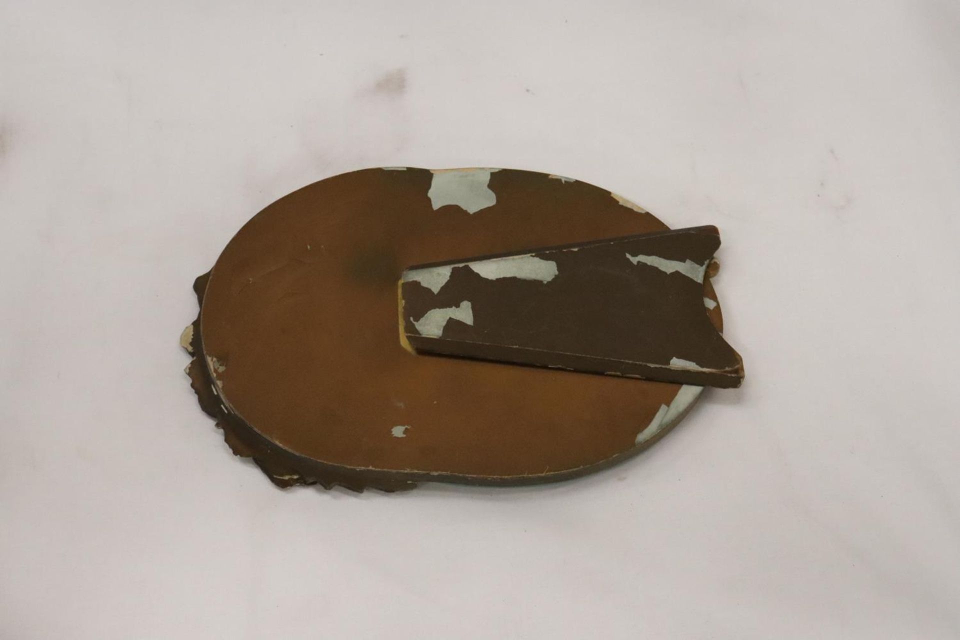 A VINTAGE BARBOLA MIRROR, 18CM X 28CM - Image 4 of 4