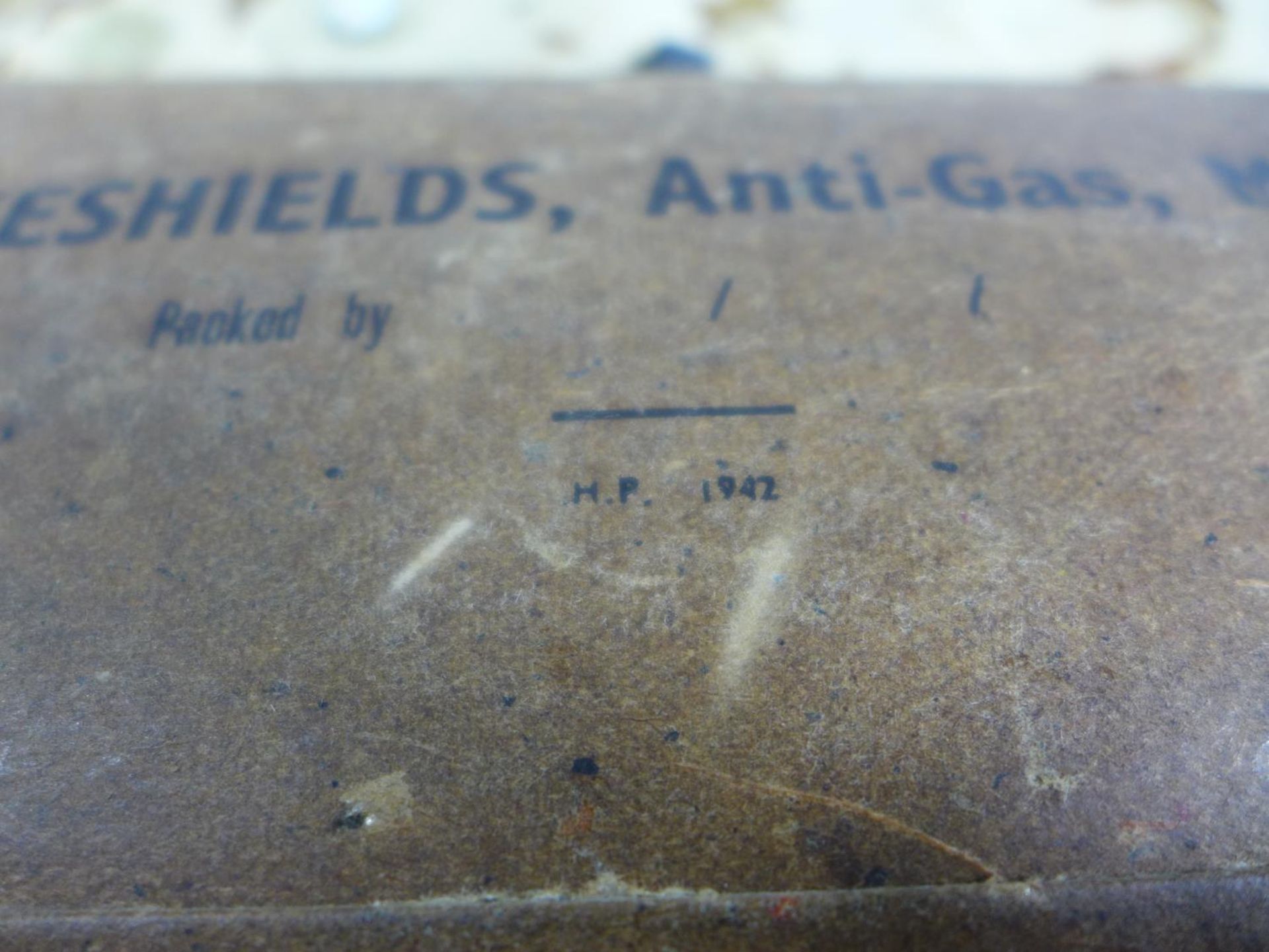 WORLD WAR II EYESHIELDS, ANTI-GAS MK II, THE PACKET CONTAINING FOUR SETS OF EYESHIELDS - Image 2 of 4