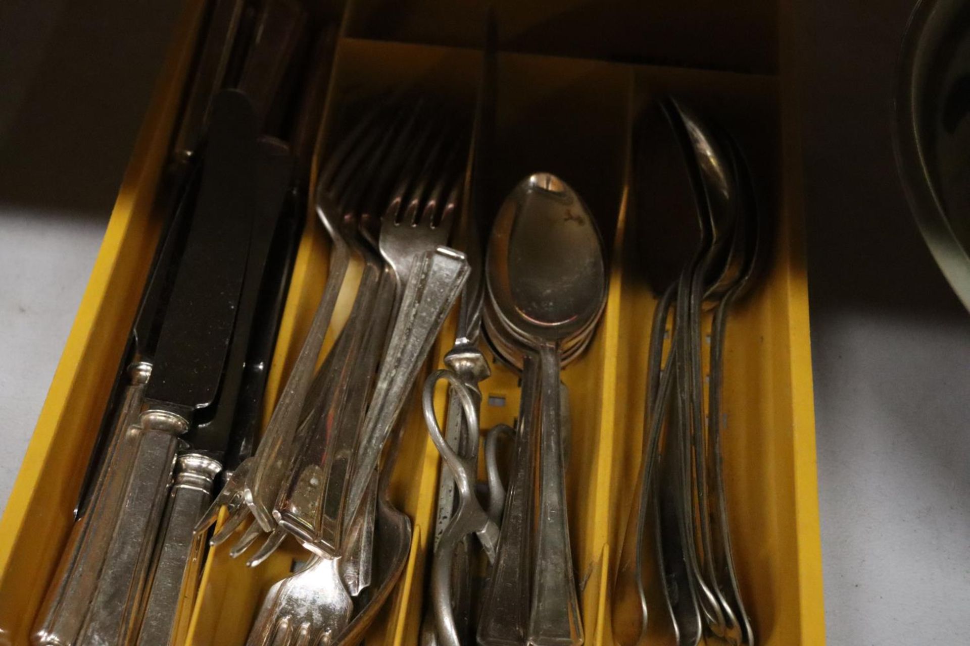 TWO TRAYS OF FLATWARE - Image 3 of 3