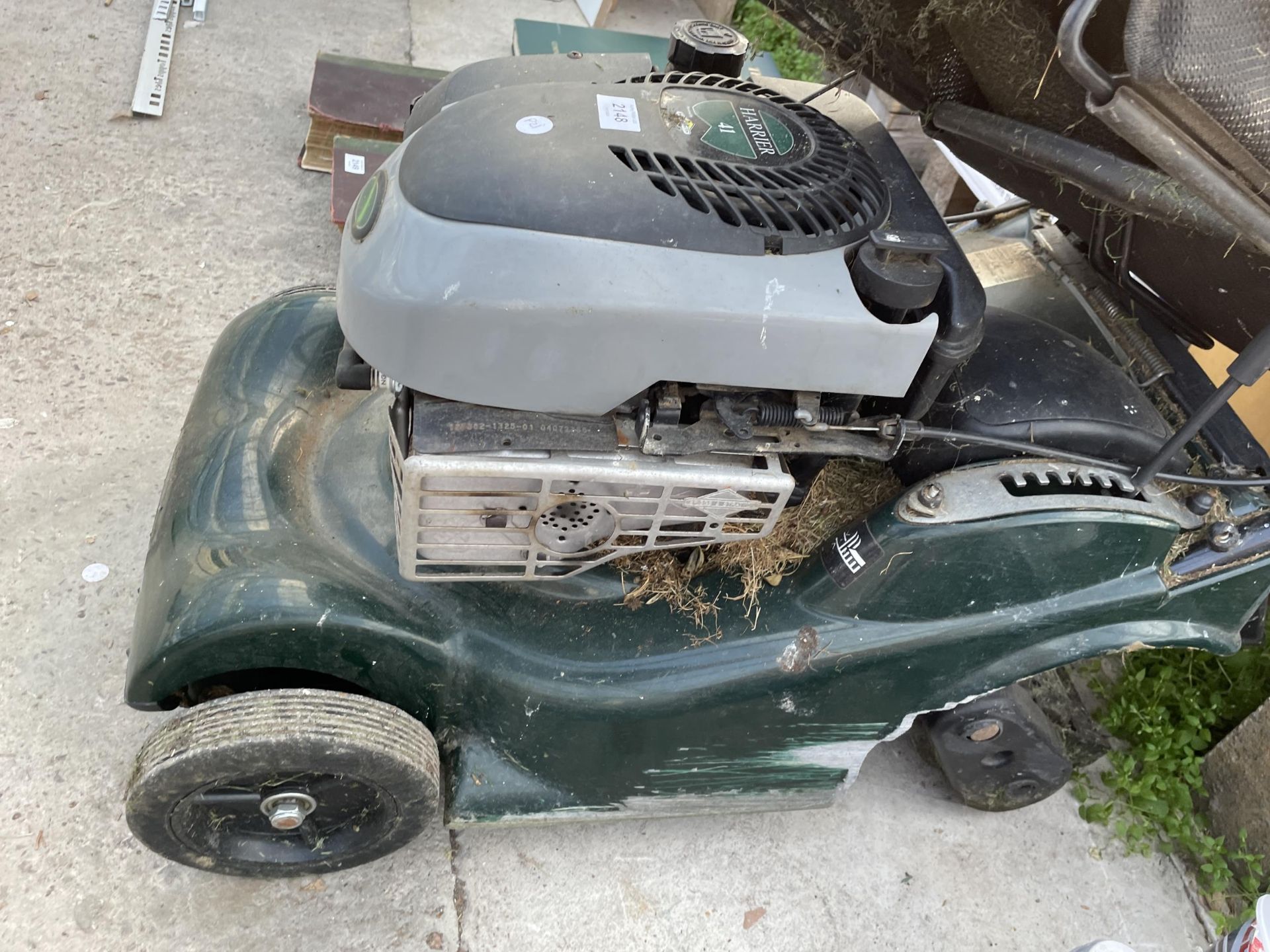 A HAYTER HARRIER 41 PETROL LAWN MOWER COMPLETE WITH GRASS BOX - Image 3 of 3