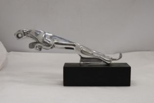 A CHROME JAGUAR CAR MACOT ON A BASE, HEIGHT 15CM X 32CM