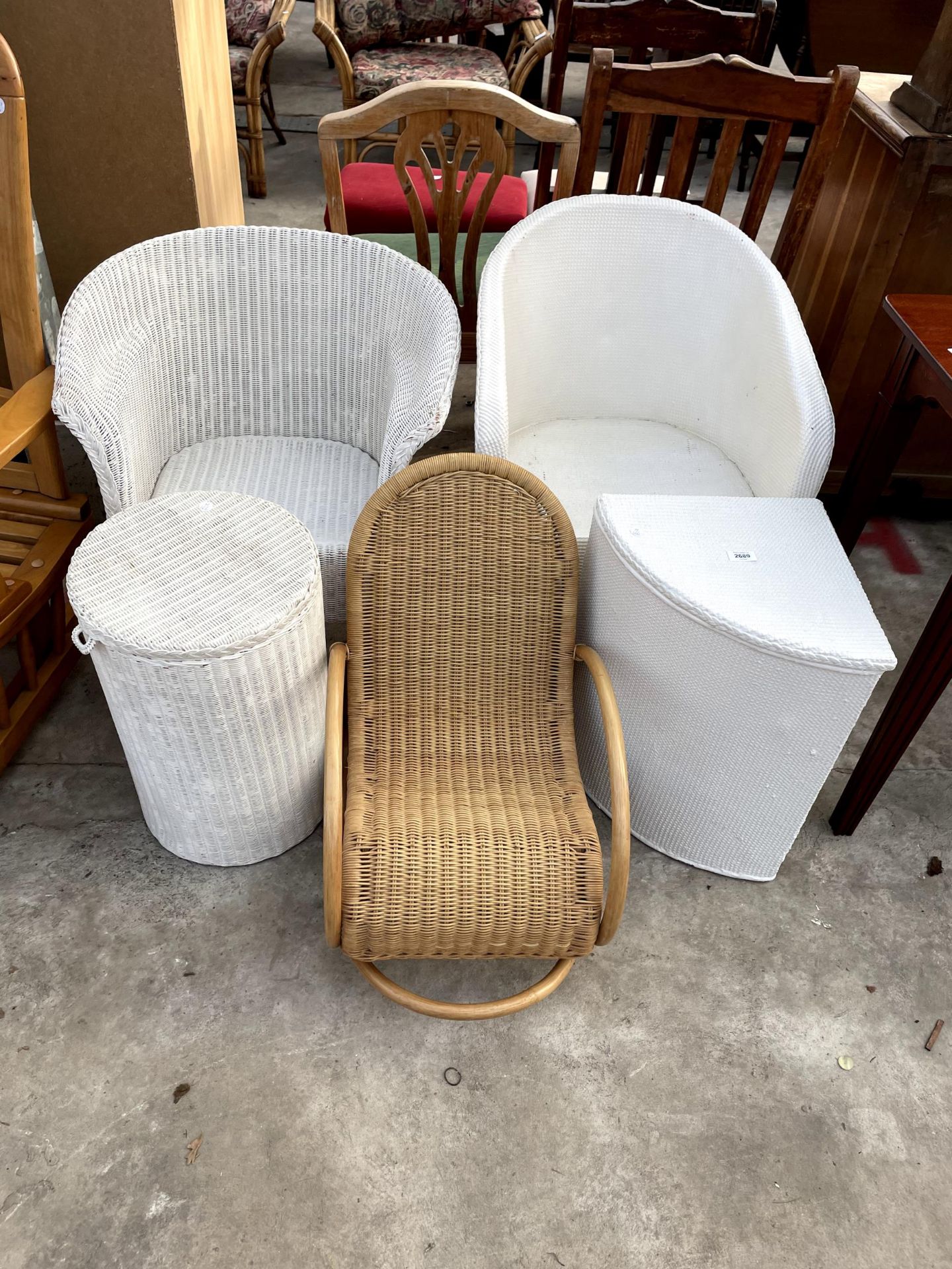 A LLOYD LOOM CHAIR AND LINEN BOX, A LLOYD LOOM STYLE CHAIR AND LINEN BOX, CHILDS WICKER AND A BAMBOO