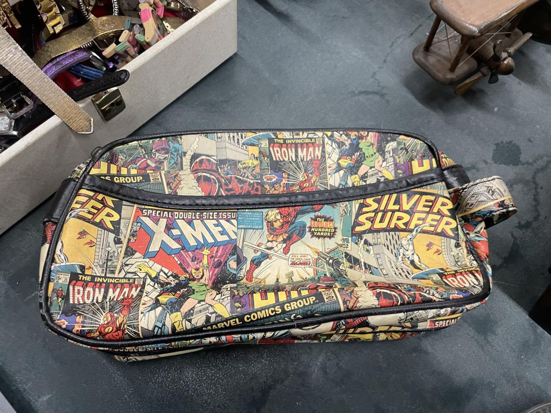 A MARVEL COMICS, PENCIL CASE/SMALL BAG - Image 2 of 2