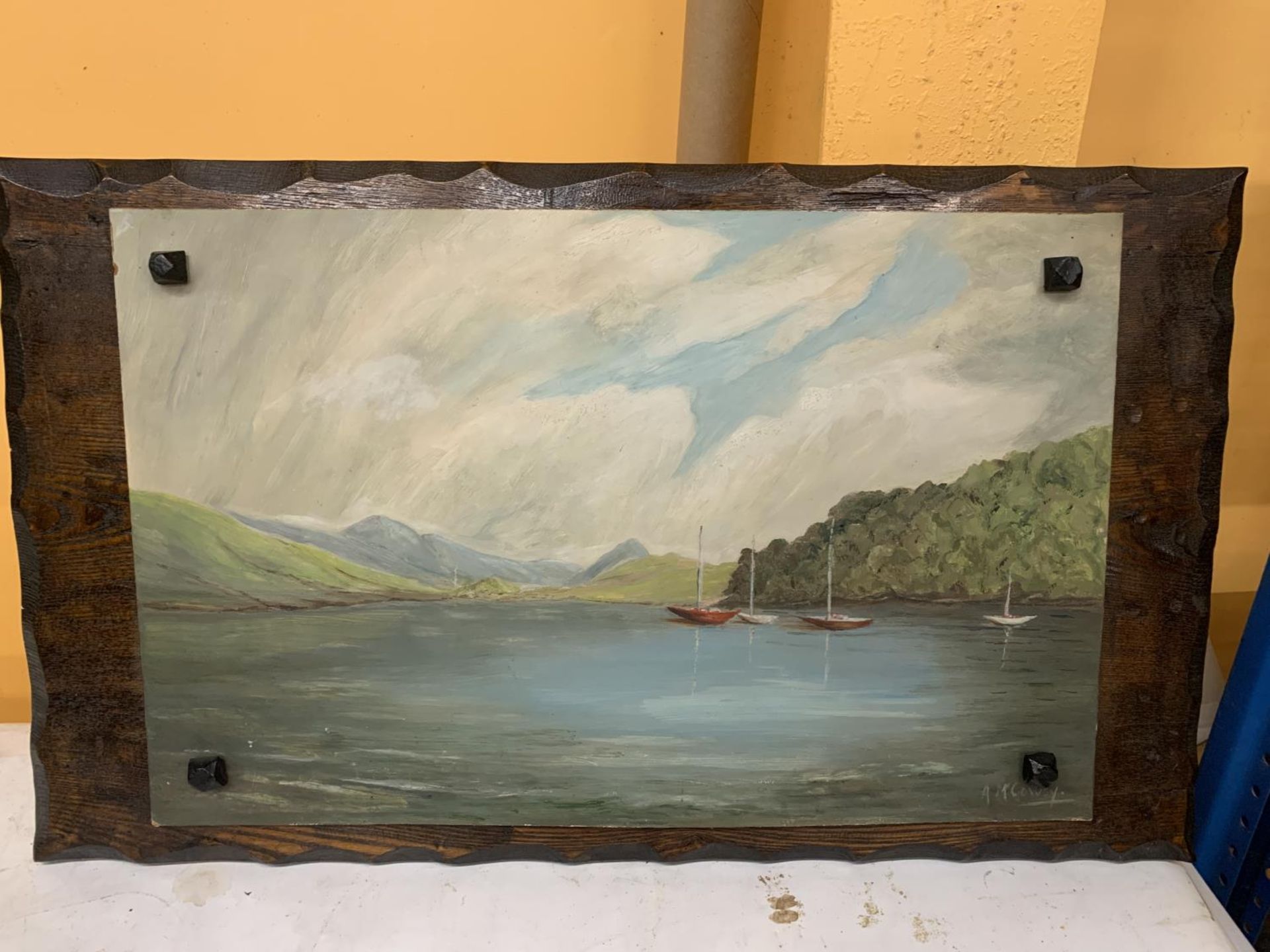 AN OIL ON BOARD OF BOATS ON A LAKE MOUNTED ONTO A MAHOGANY BOARD, 77CM X 45CM - Image 4 of 4