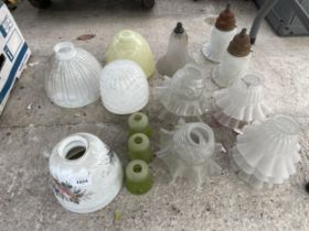 A LARGE ASSORTMENT OF VINTAGE AND RETRO GLASS LAMP SHADES