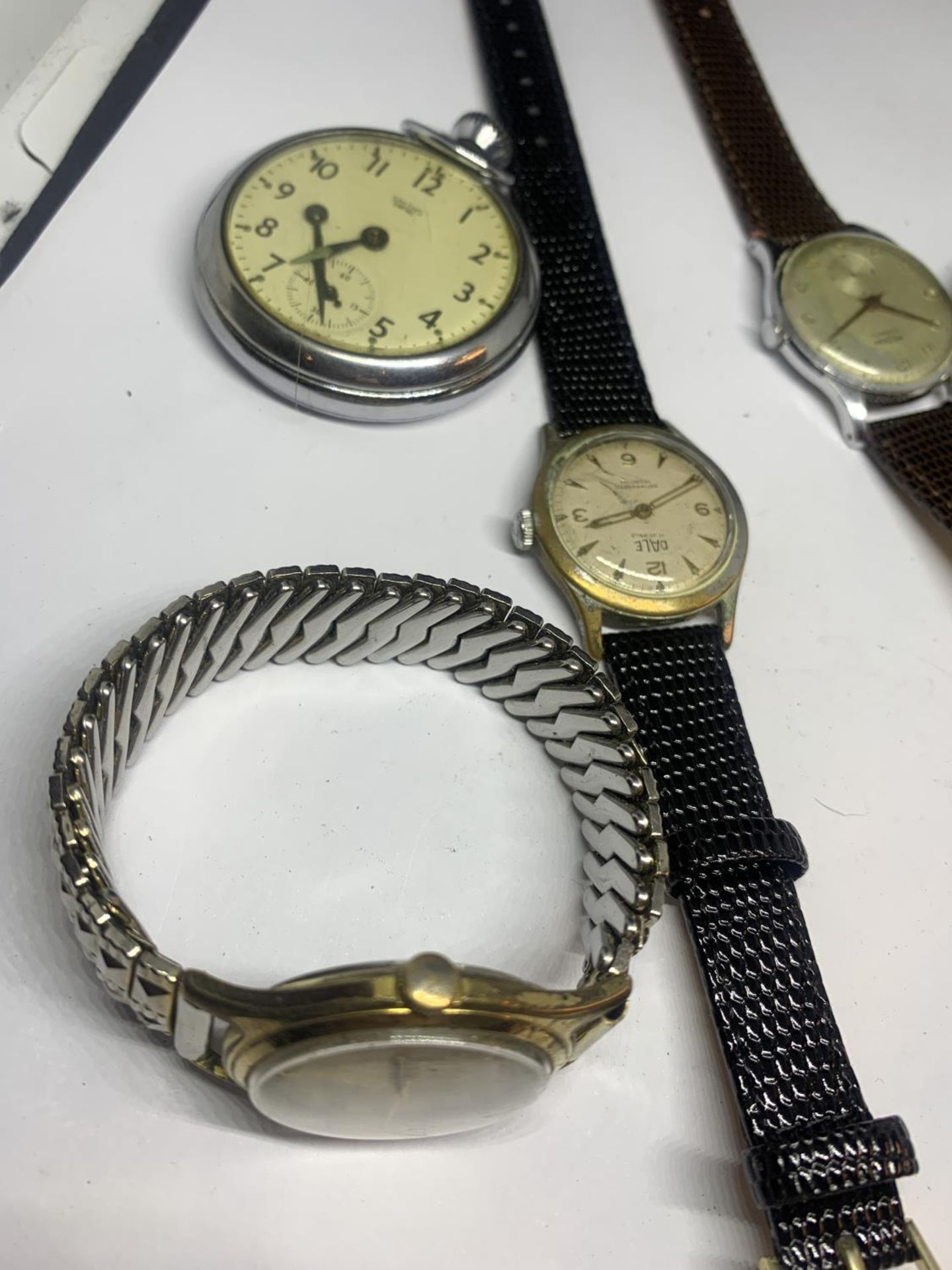 SIX VARIOUS WRIST AND POCKET WATCHES - Image 2 of 4