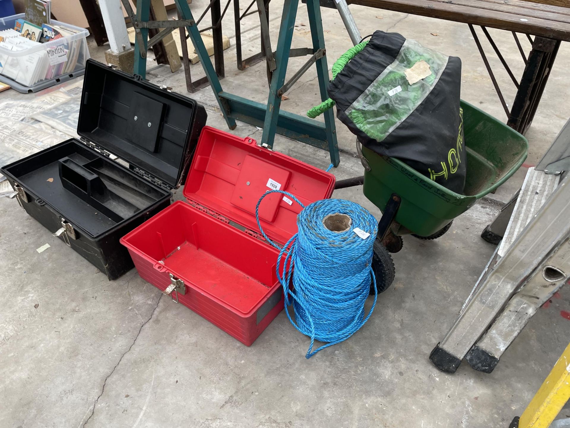 AN ASSORTMENT OF ITEMS TO INCLUDE A FOLDING WORK MATE AND TOOL BOXES ETC - Image 2 of 3