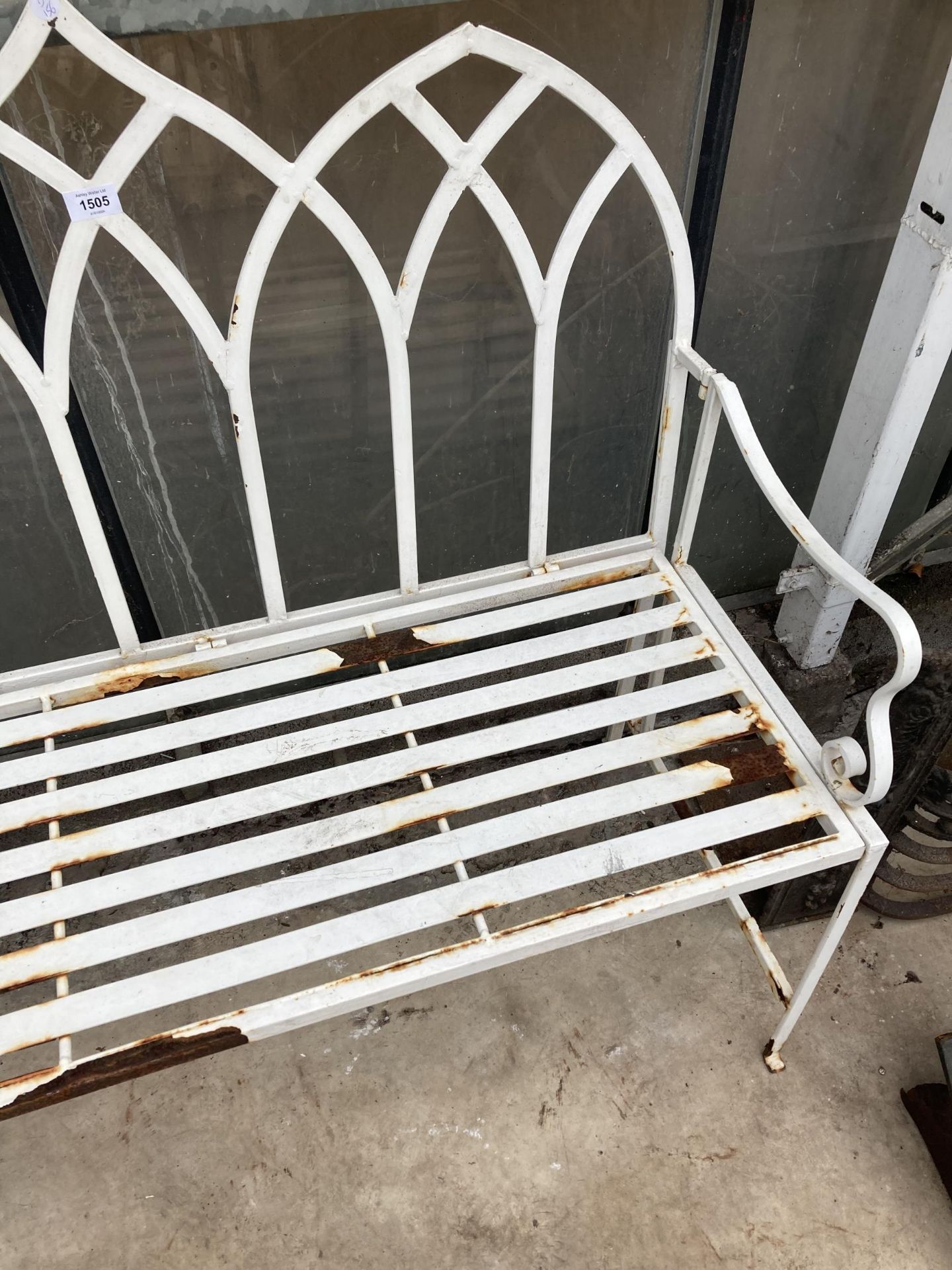 A DECORATIVE METAL TWO SEATER FOLDING GARDEN BENCH (W:104CM) - Image 4 of 4
