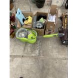 AN ASSORTMENT OF KITCHEN ITEMS TO INCLUDE PANS, WOODEN PLACE MATS AND A NEW AND BOXED