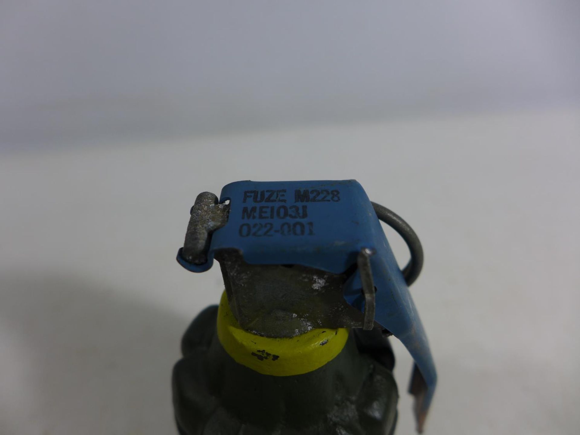 A MID 20TH CENTURY 'PINEAPPLE' PRACTICE GRENADE - Image 3 of 3