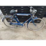 A VINTAGE RALEIGH TRAVELLER GENTS BIKE