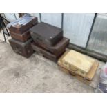 A LARGE ASSORTMENT OF VINTAGE TRAVEL CASES