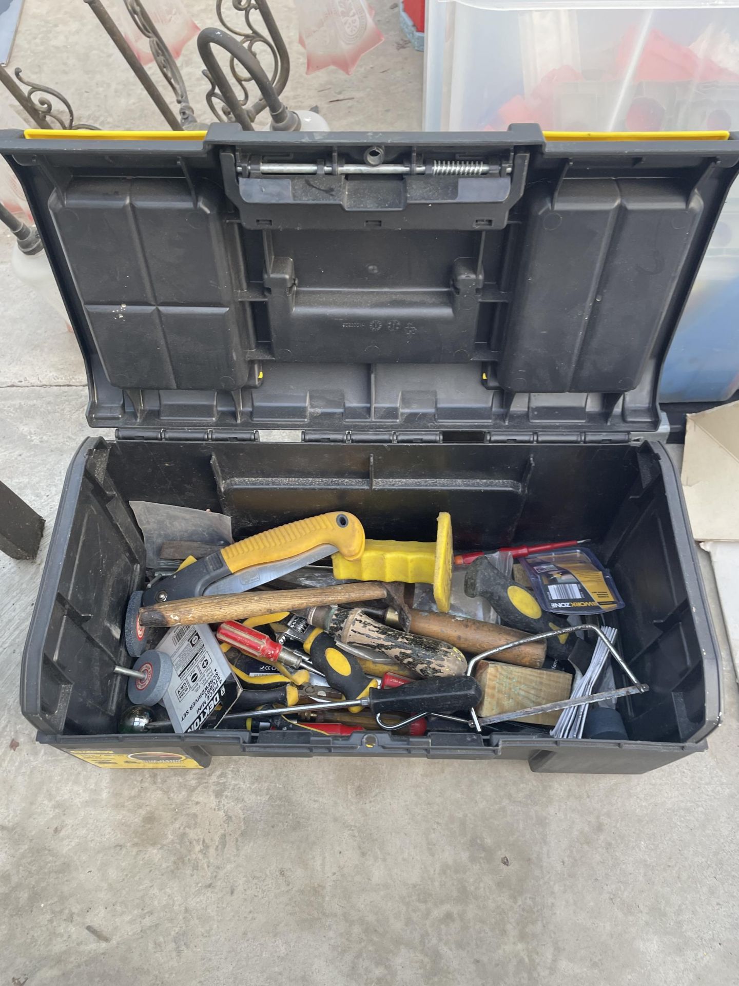 A PLASTIC STANLEY TOOL BOX CONTAINING AN ASSORTMENT OF TOOLS TO INCLUDE SPANNERS AND SCREW DRIVERS - Image 2 of 3