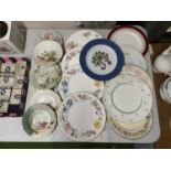 A LARGE QUANTITY OF VINTAGE PLATES TO INCLUDE ROYAL WORCESTER 'KENTMERE', ETC