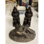 THREE RESIN FIGUTRES TO INCLUDE GREYHOUNDS AND MEN ON THRONES