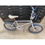 A RETRO RALEIGH STYLER BMX STYLE BIKE